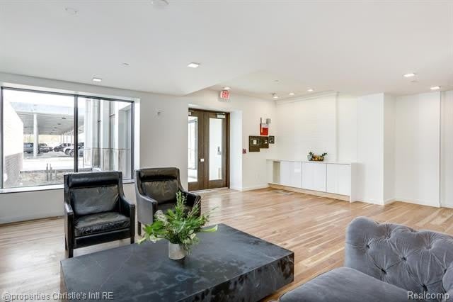 1454 Townsend Street – photo 4