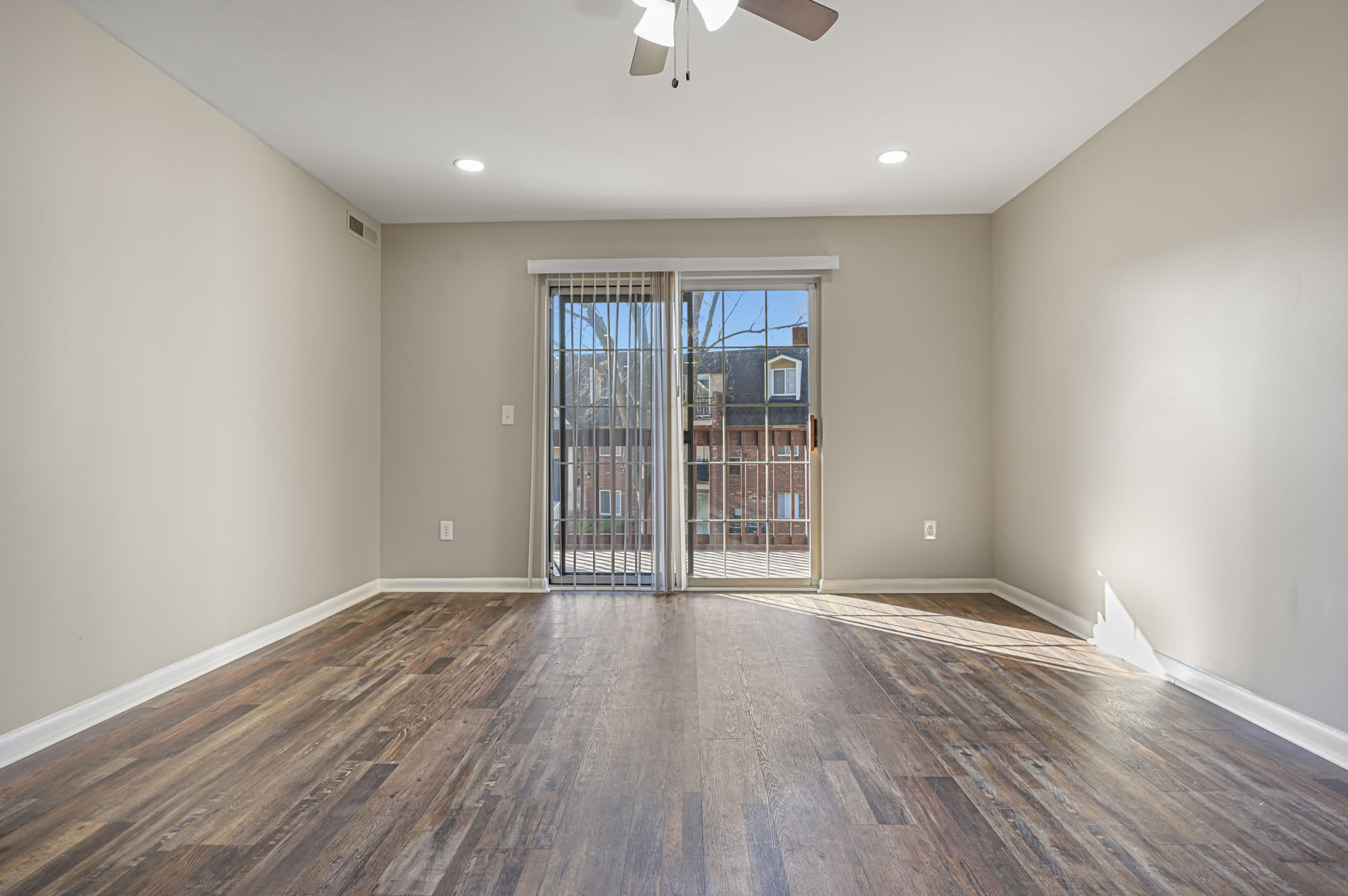 102 North Caroline PlaceUnit 201 – photo 4