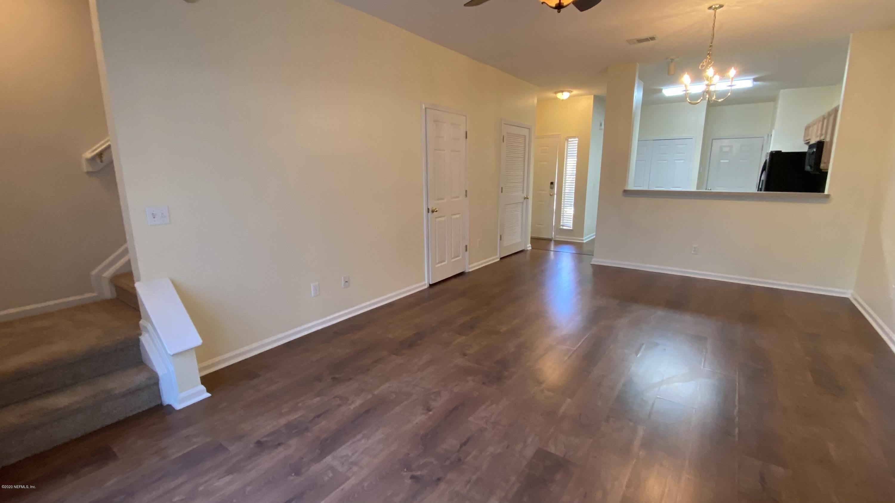 565 SCRUB JAY Drive – photo 4