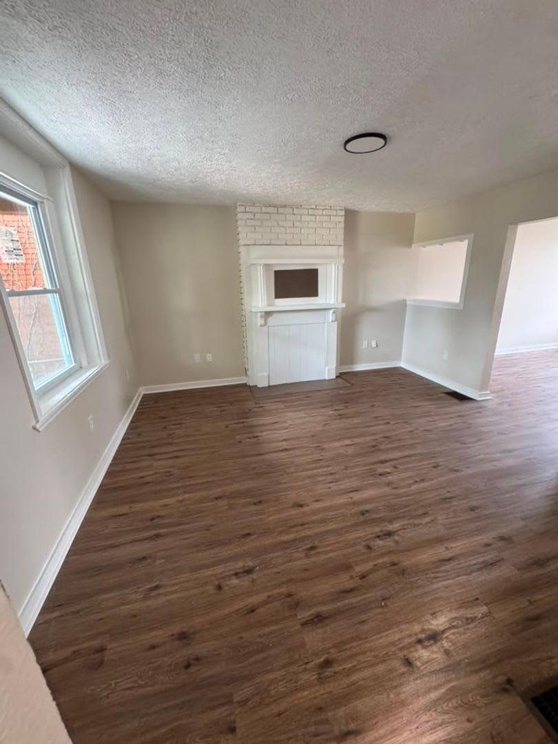 Comfortable 4BR House in McKees Rocks, Section 8 Considered!! – photo 5