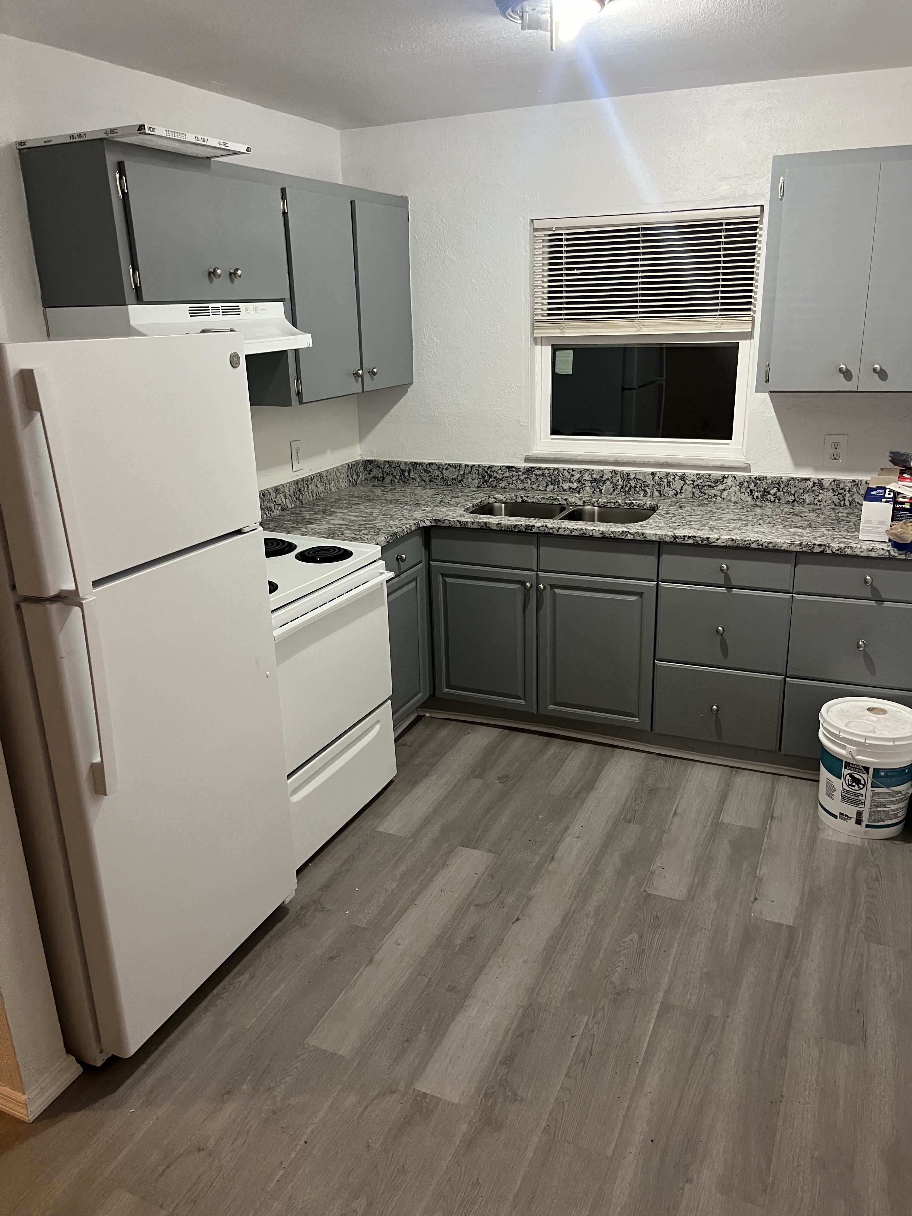 2390 Sw Lois Ave – photo 1