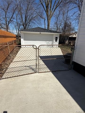 23541 Elmira Street – photo 5
