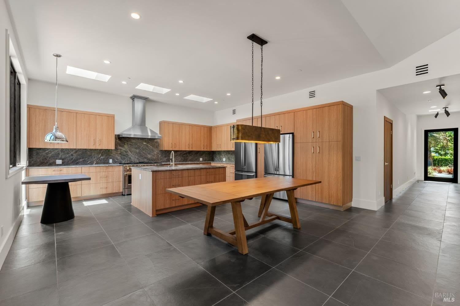 1420 Allyn Avenue – photo 5