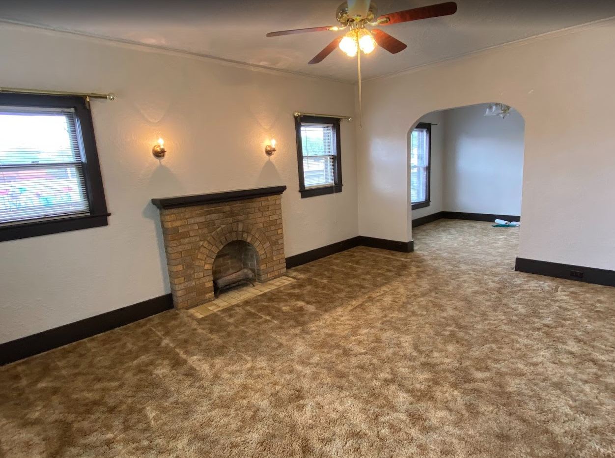 201 South Cravens Street – photo 5