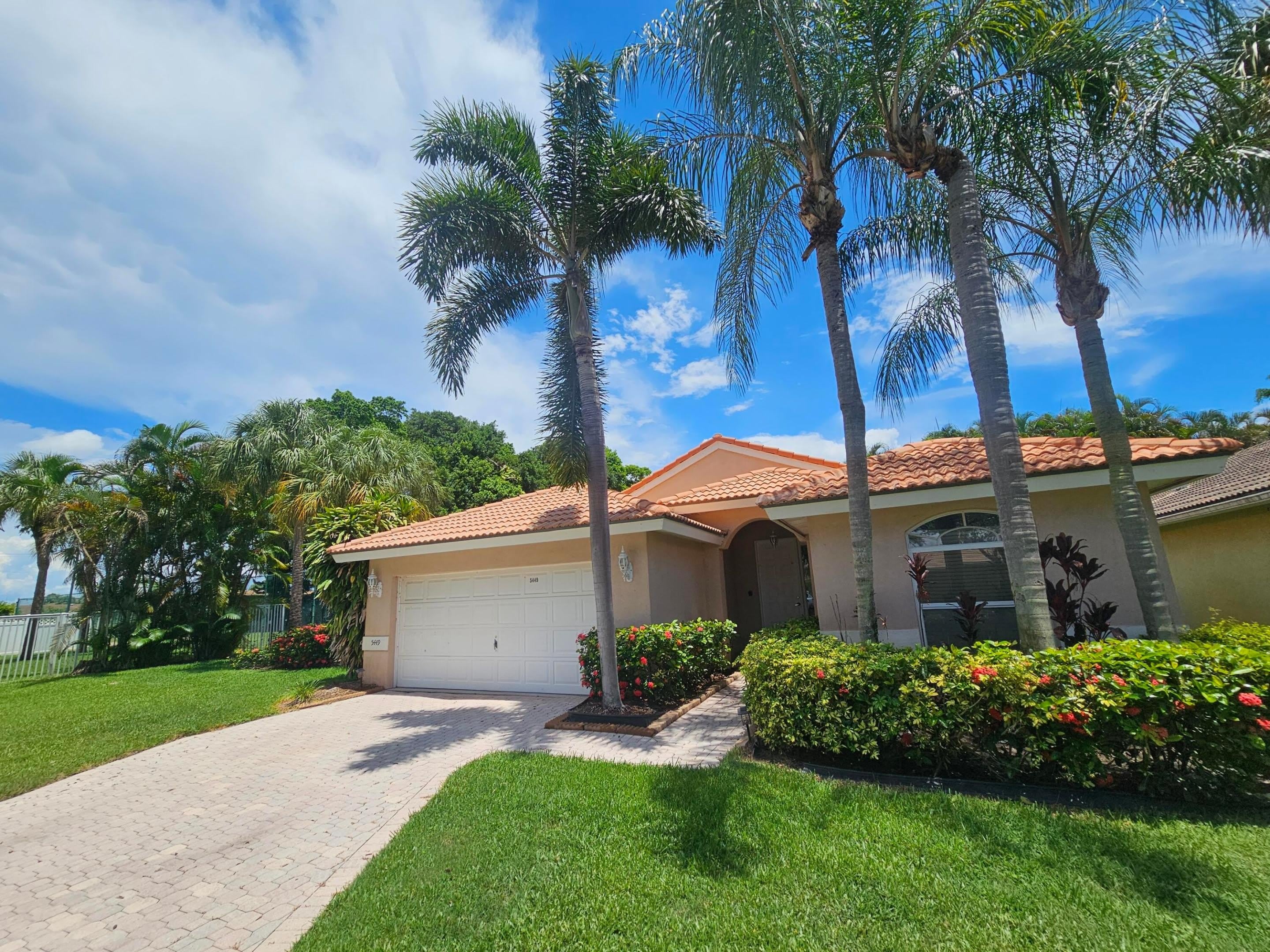 5449 Grande Palm Circle – photo 2