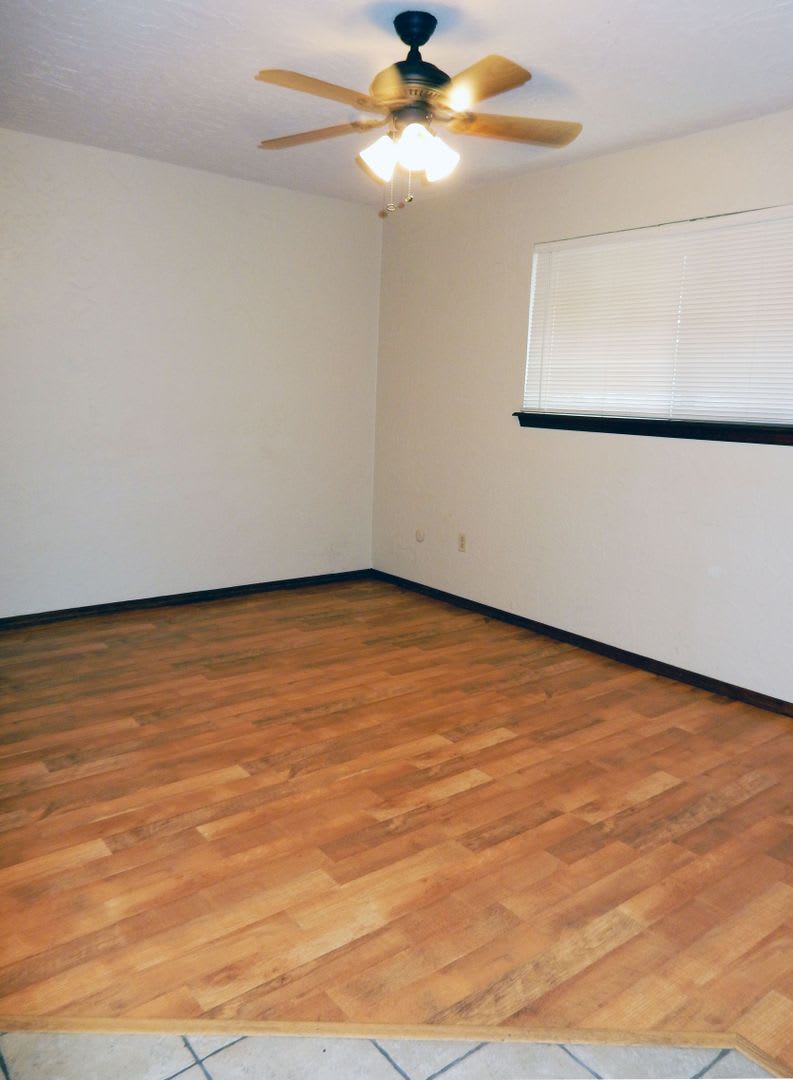 1414 Nw Arlington Rent House 2 Bed 1 Bath – photo 4