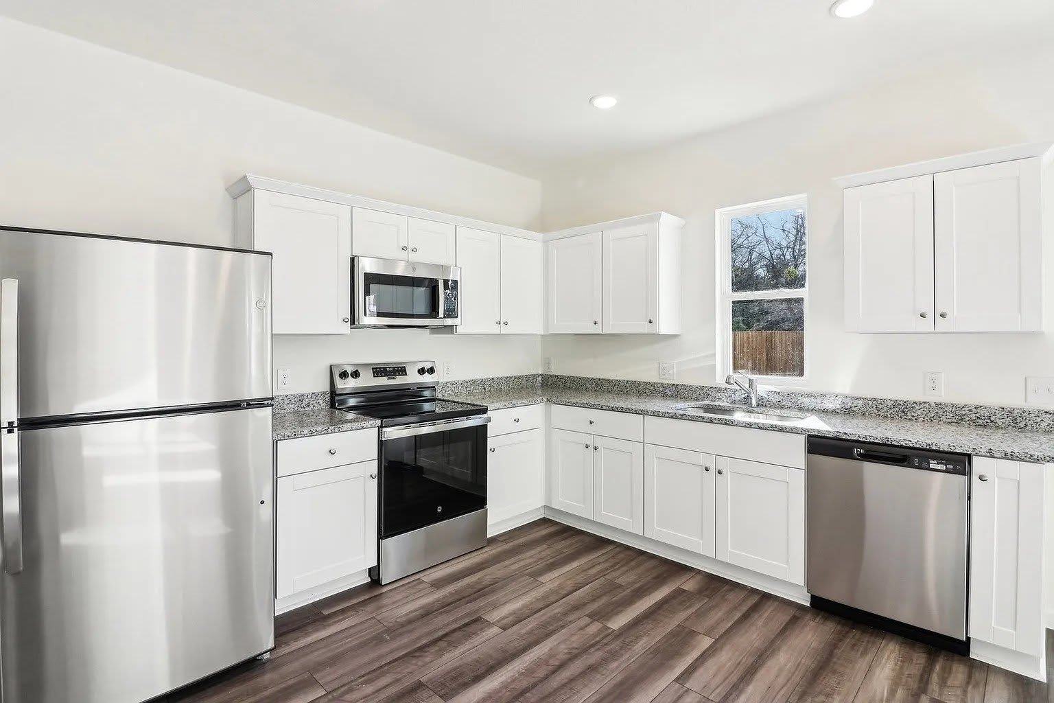 2105 Prairie Lane – photo 3