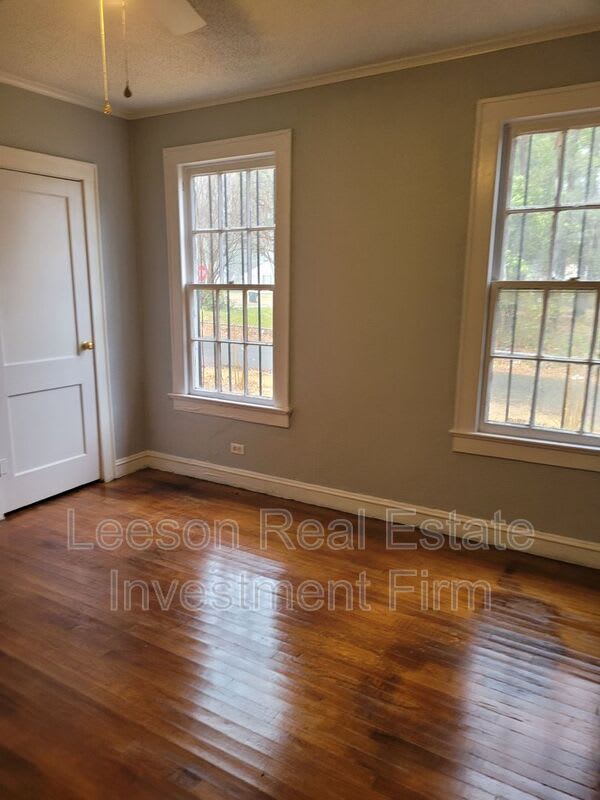 3603 Darien St – photo 2