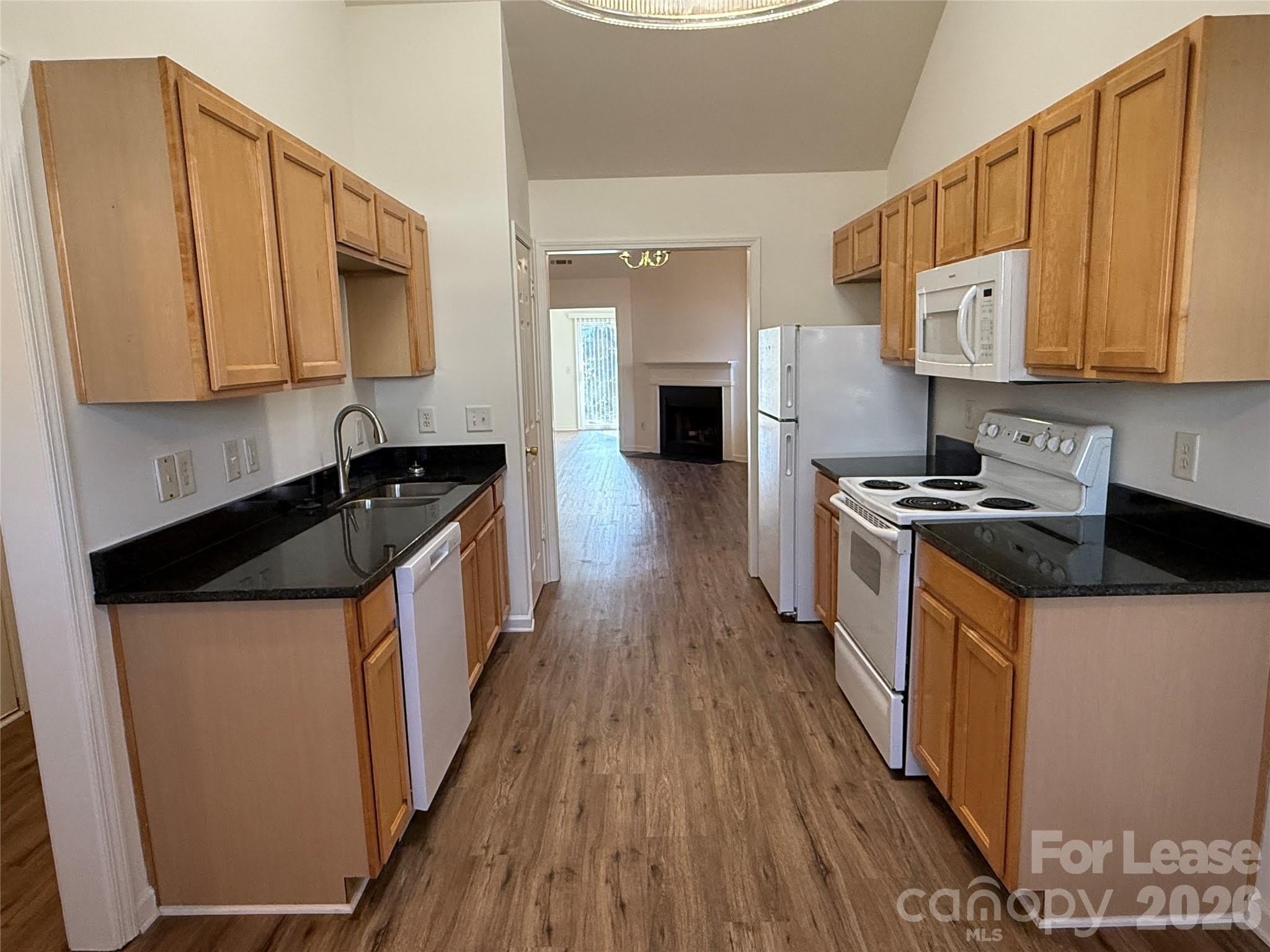 6319 Elliott Drive – photo 5