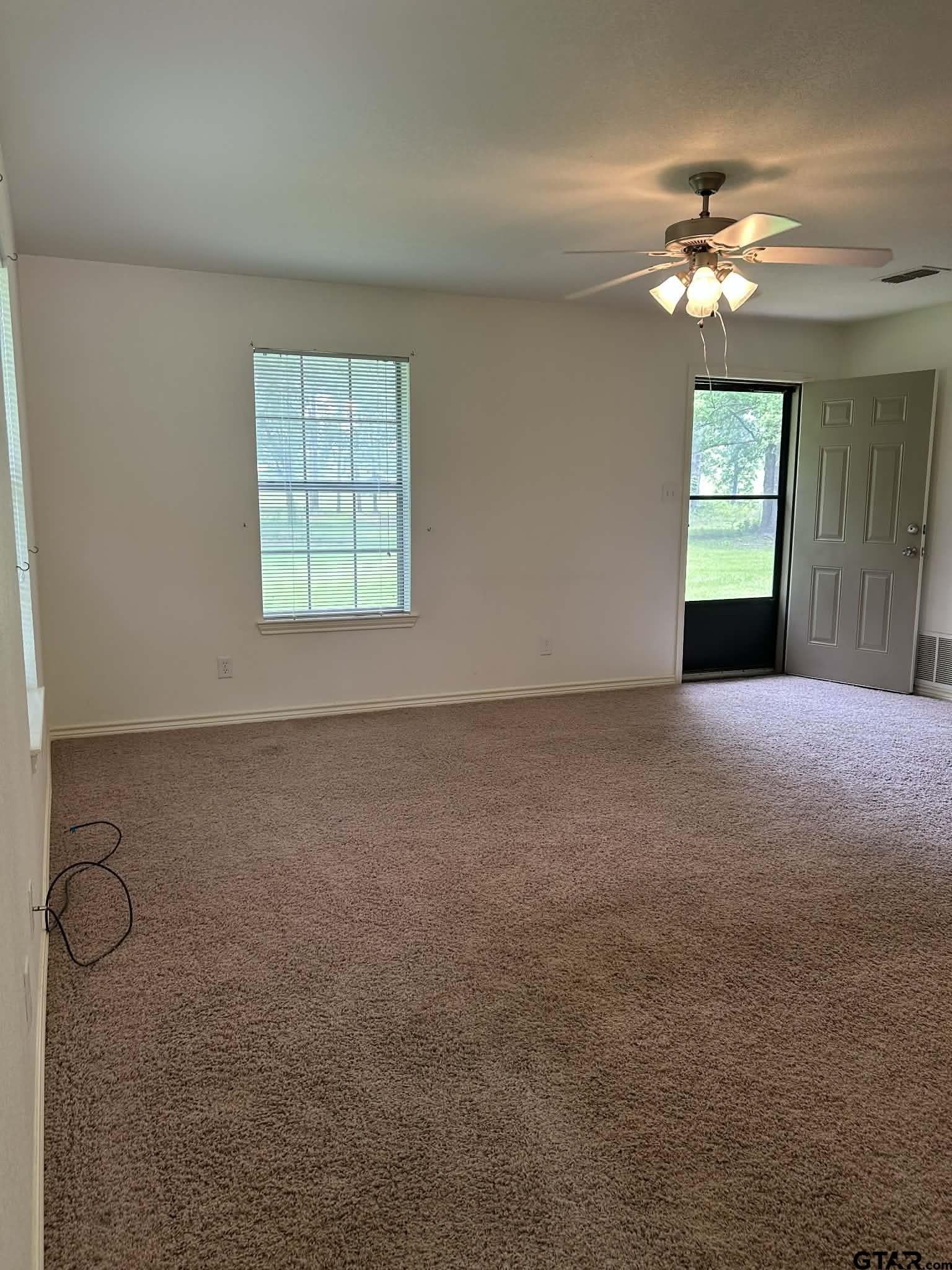 129 Mure St. – photo 4
