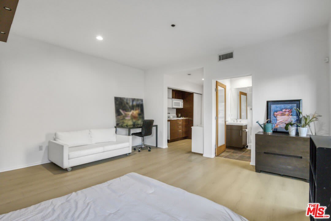 1929 N CURSON Pl – photo 5