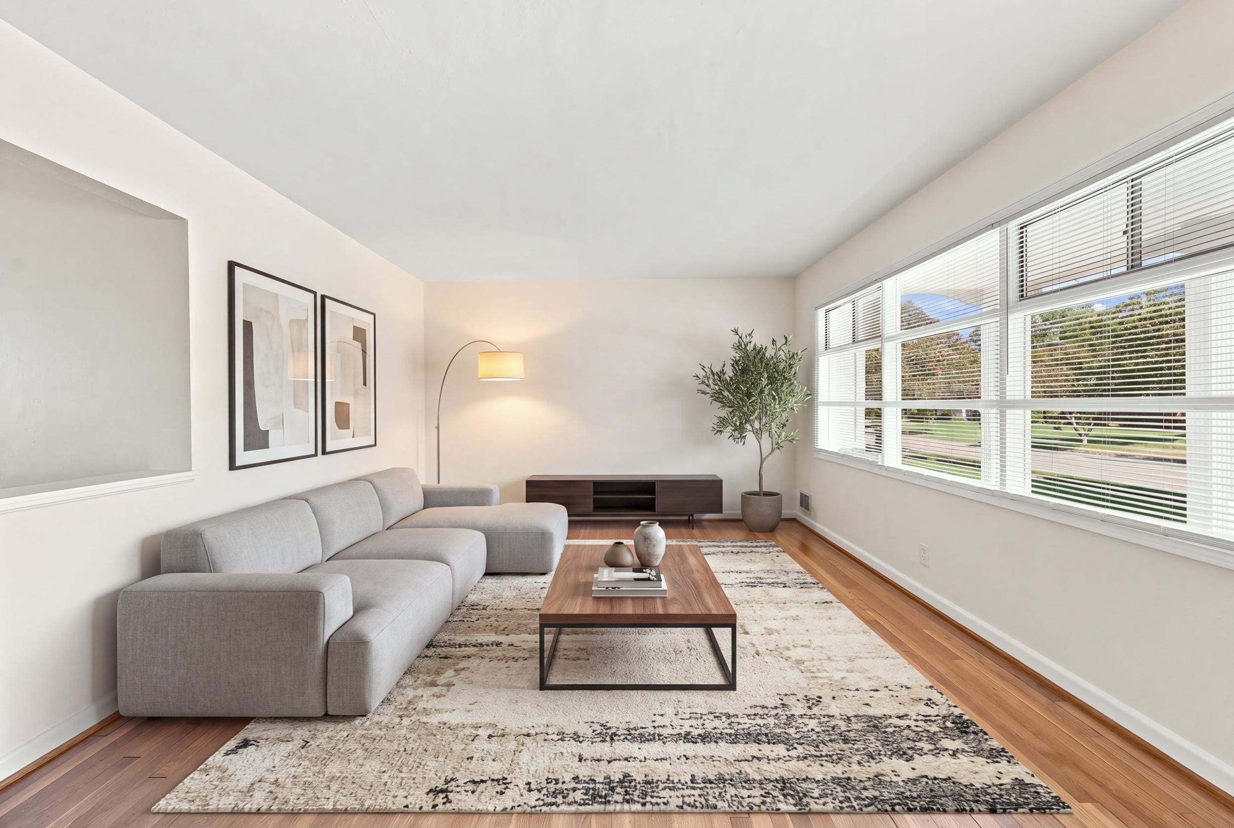 1858 Branchwood St. – photo 3