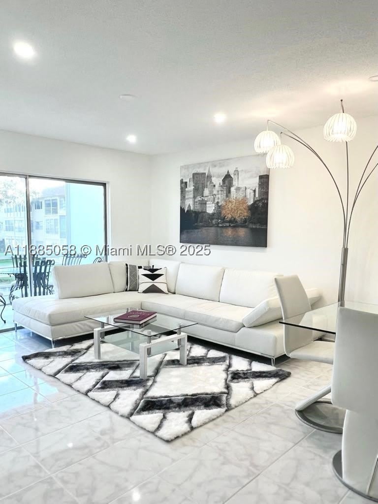 5051 W Oakland Park Blvd – photo 5