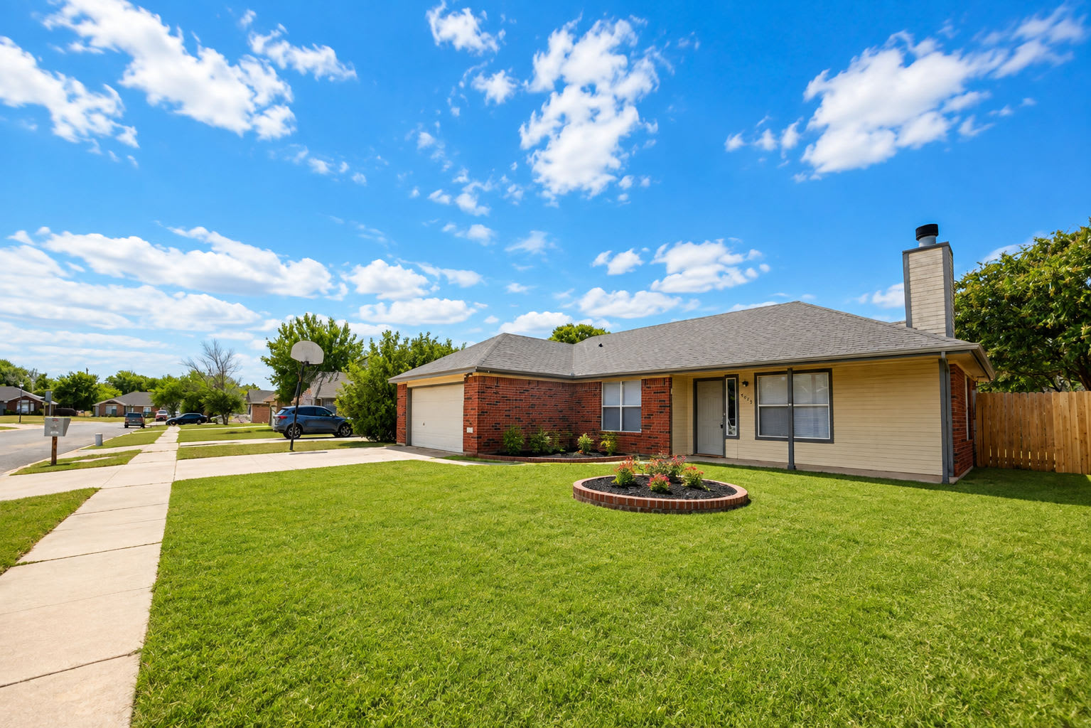 4208 Vicki Dr – photo 3