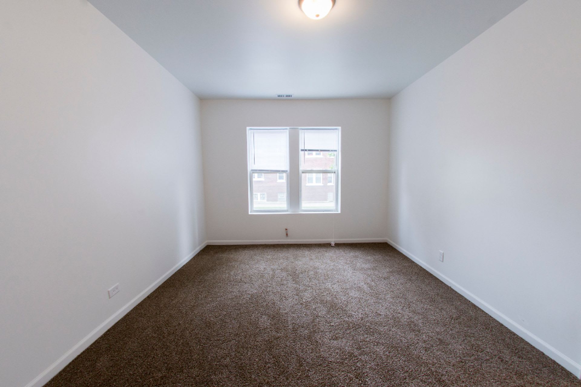 1101 N Lawler Ave – photo 2