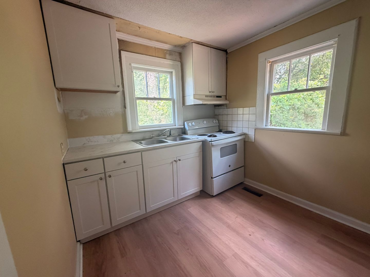 346 North College Street – photo 4
