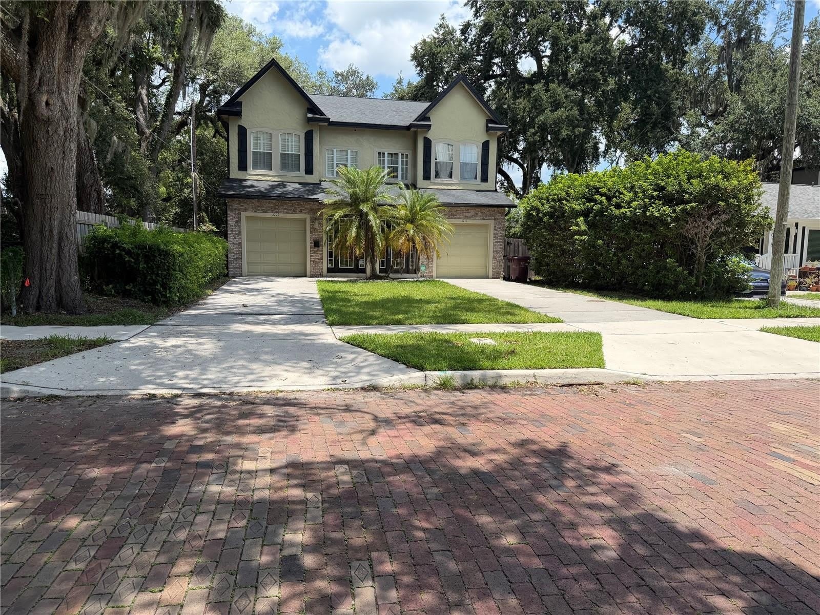 1009 ELMWOOD Street – photo 2