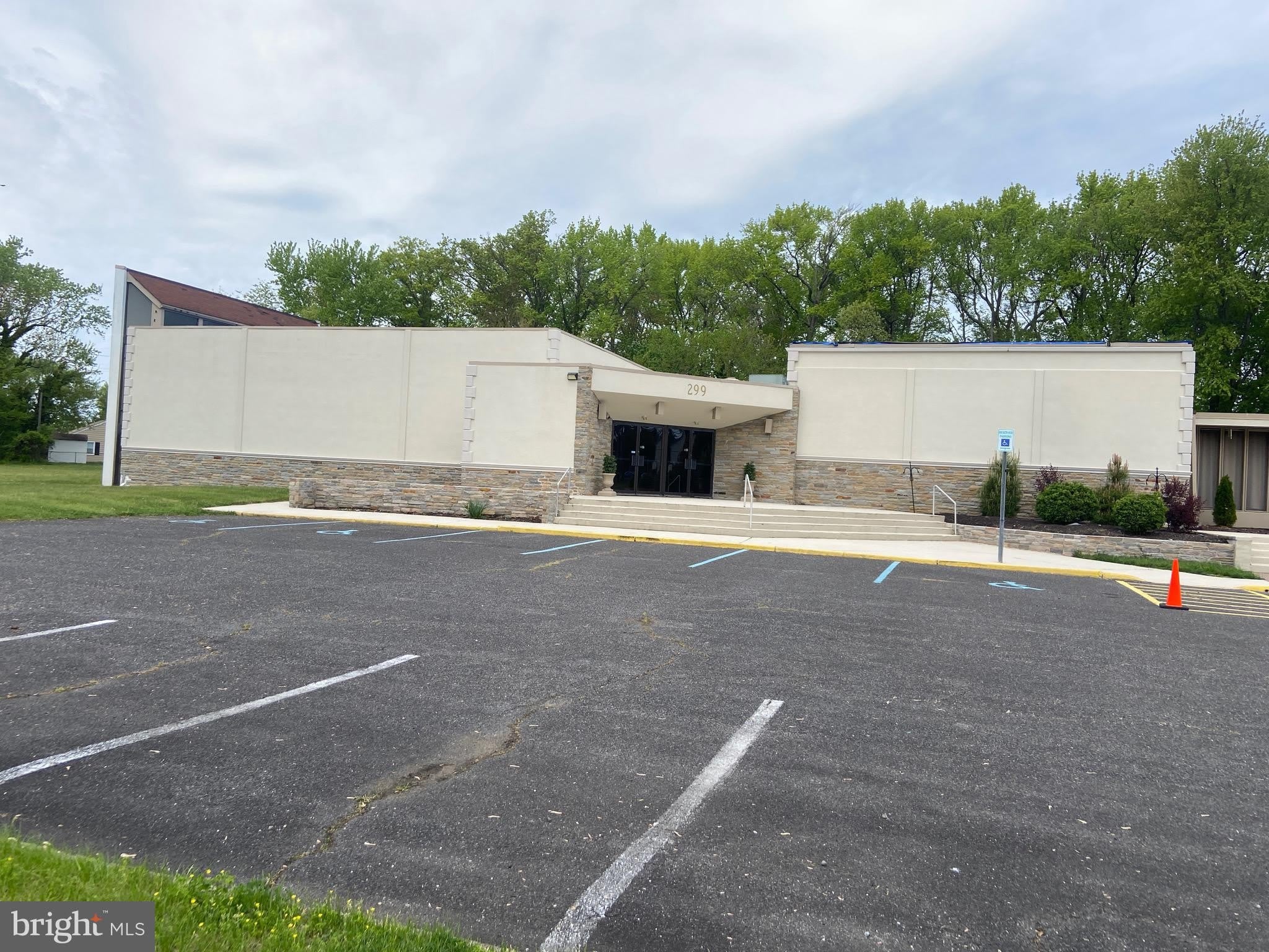 299 JOHN F KENNEDY Way – photo 1