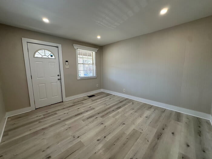 3540 East Vermont Street – photo 2