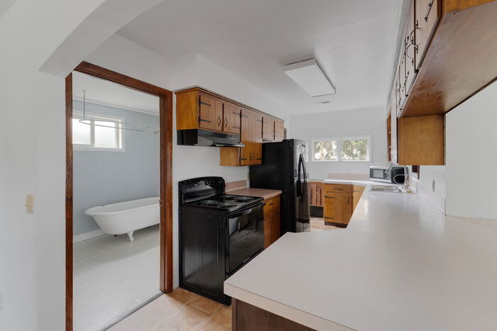 922 1st Avenue Southwest – photo 5