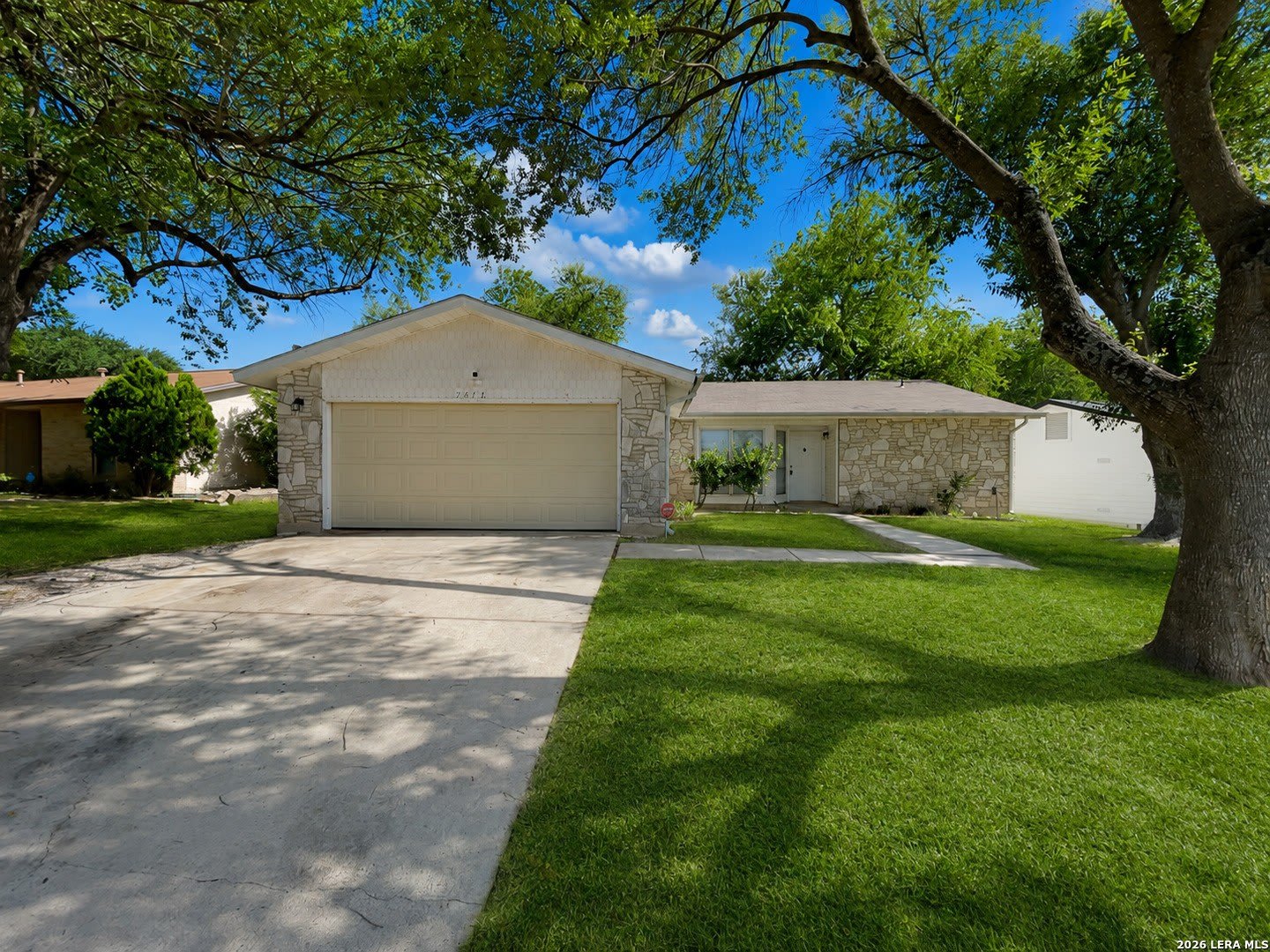 7678 Tarrasa – photo 1