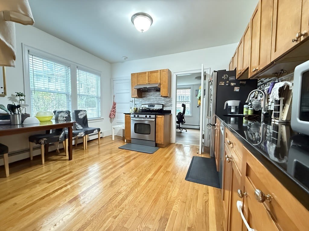 132 Middlesex Road – photo 3