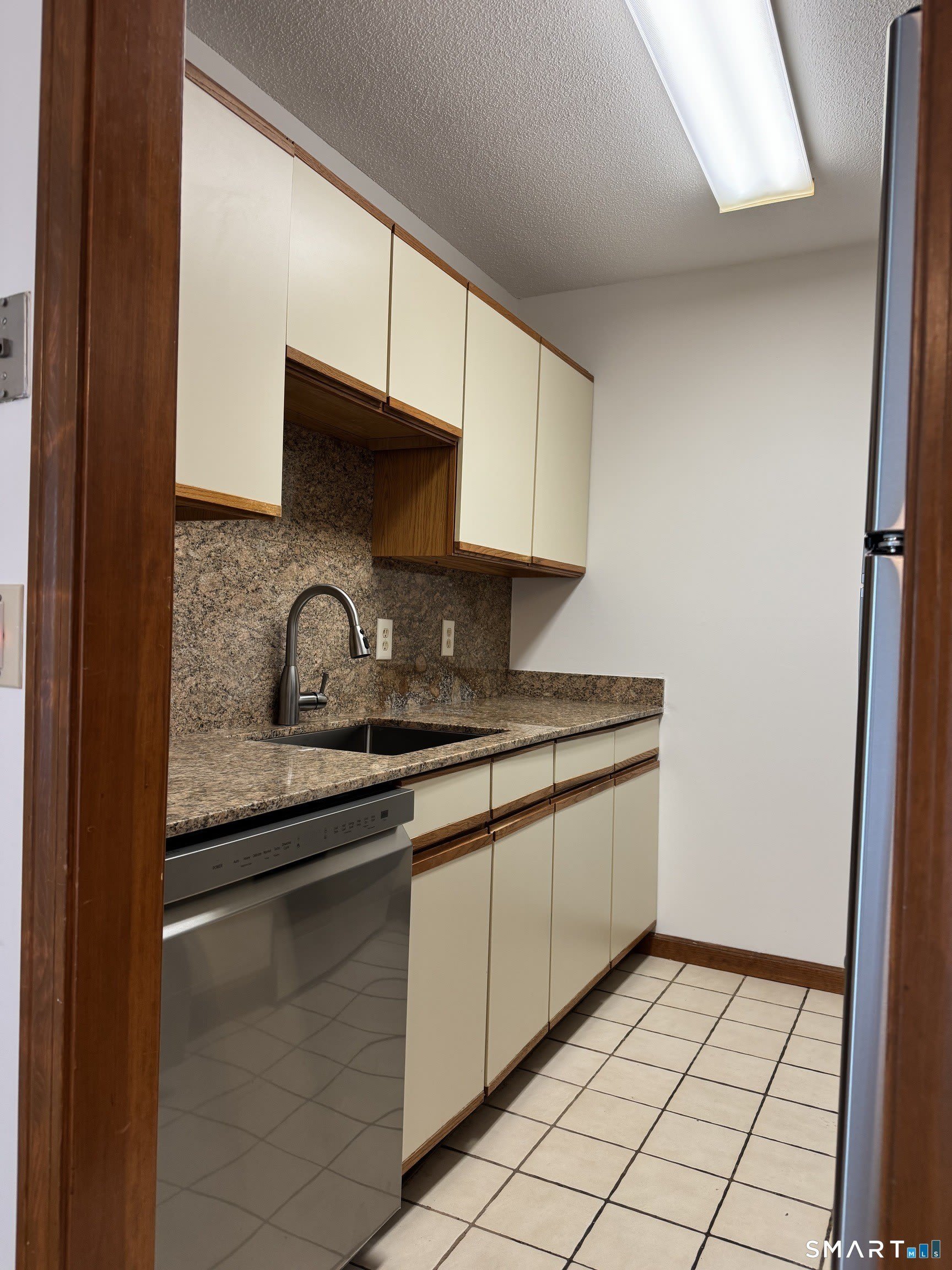 1022 Main Street – photo 4