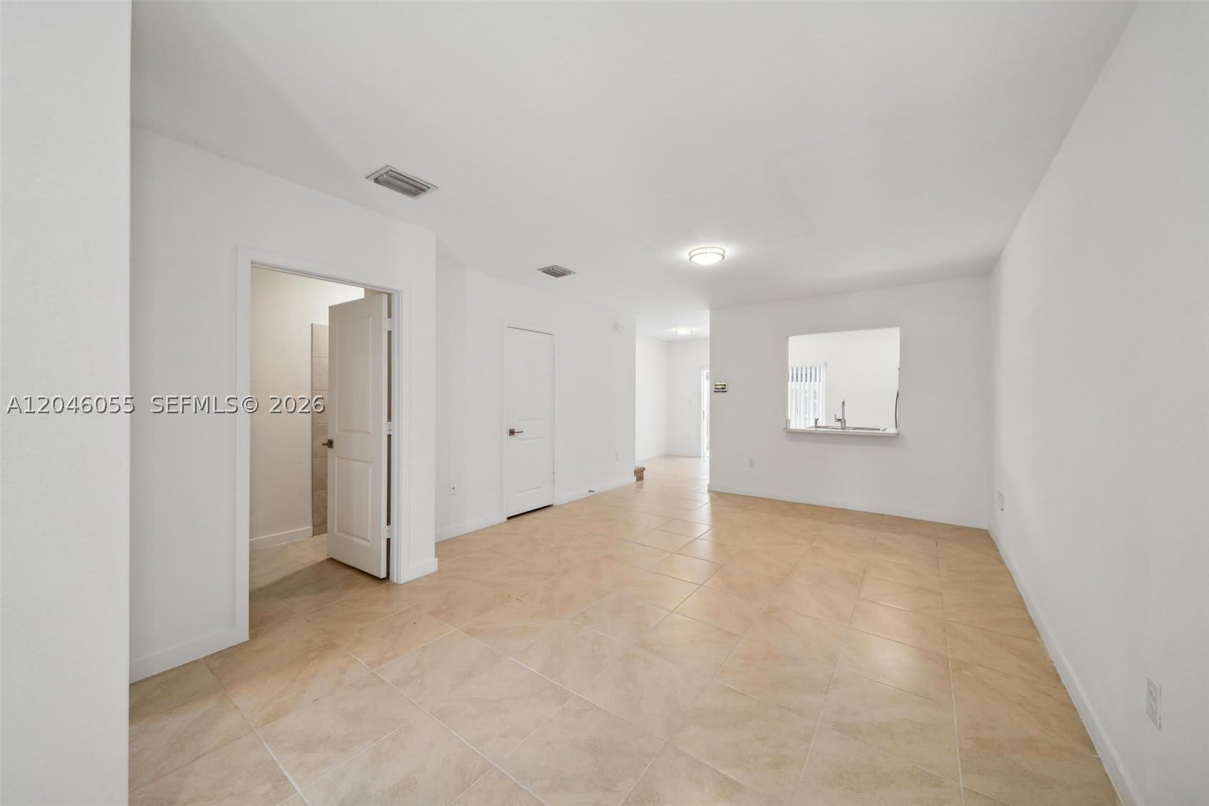 441 NE 4th Ln – photo 3