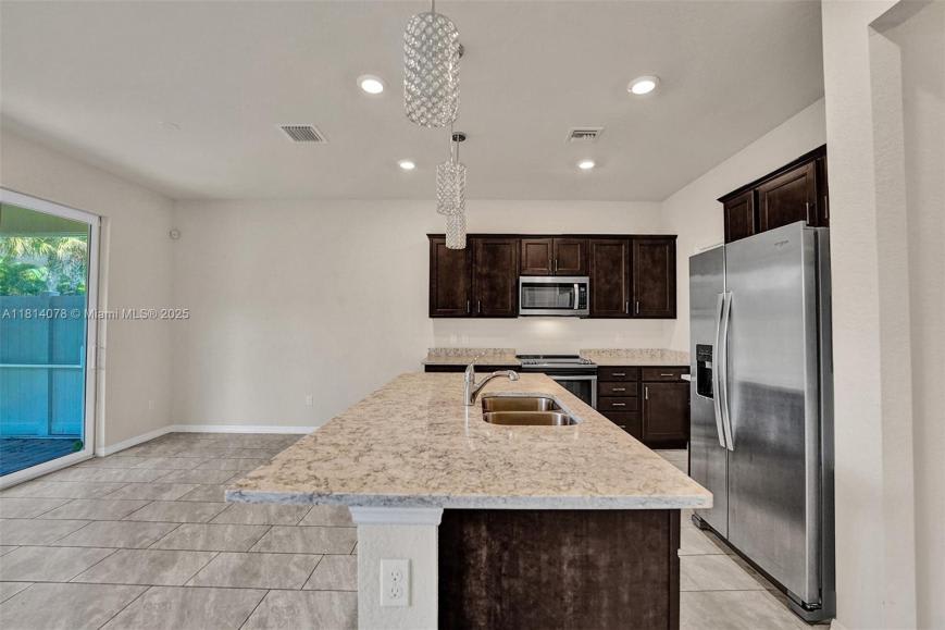 4764 Eucalyptus Dr – photo 1