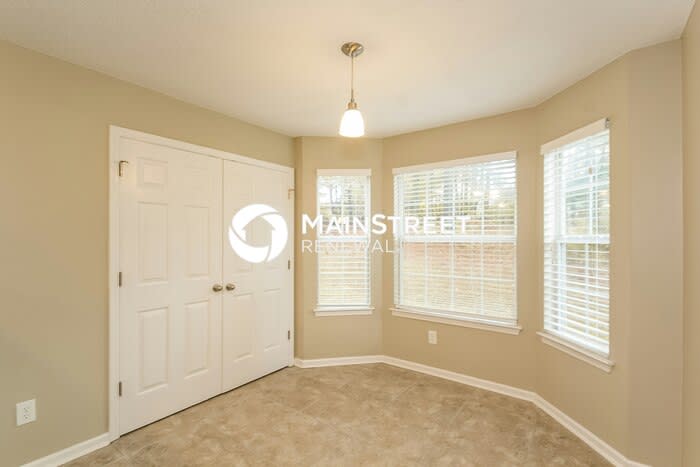4335 Caroline Court – photo 5