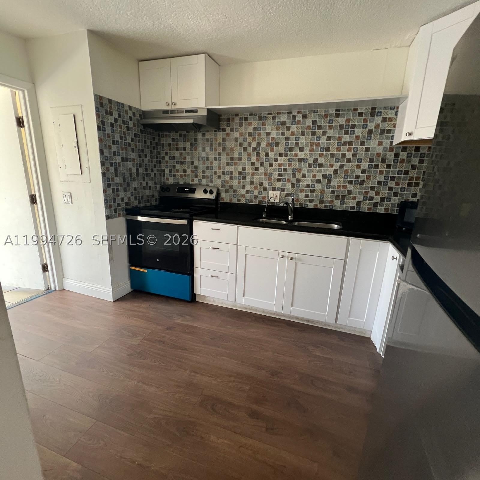 109 Sw 1St Ave – photo 4