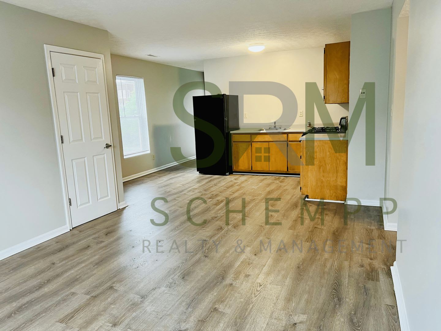 Updated 2 bedroom apartment in Portland-Section 8 accepted *$200 Amazon Gift Card at Lease Signing!* – photo 2