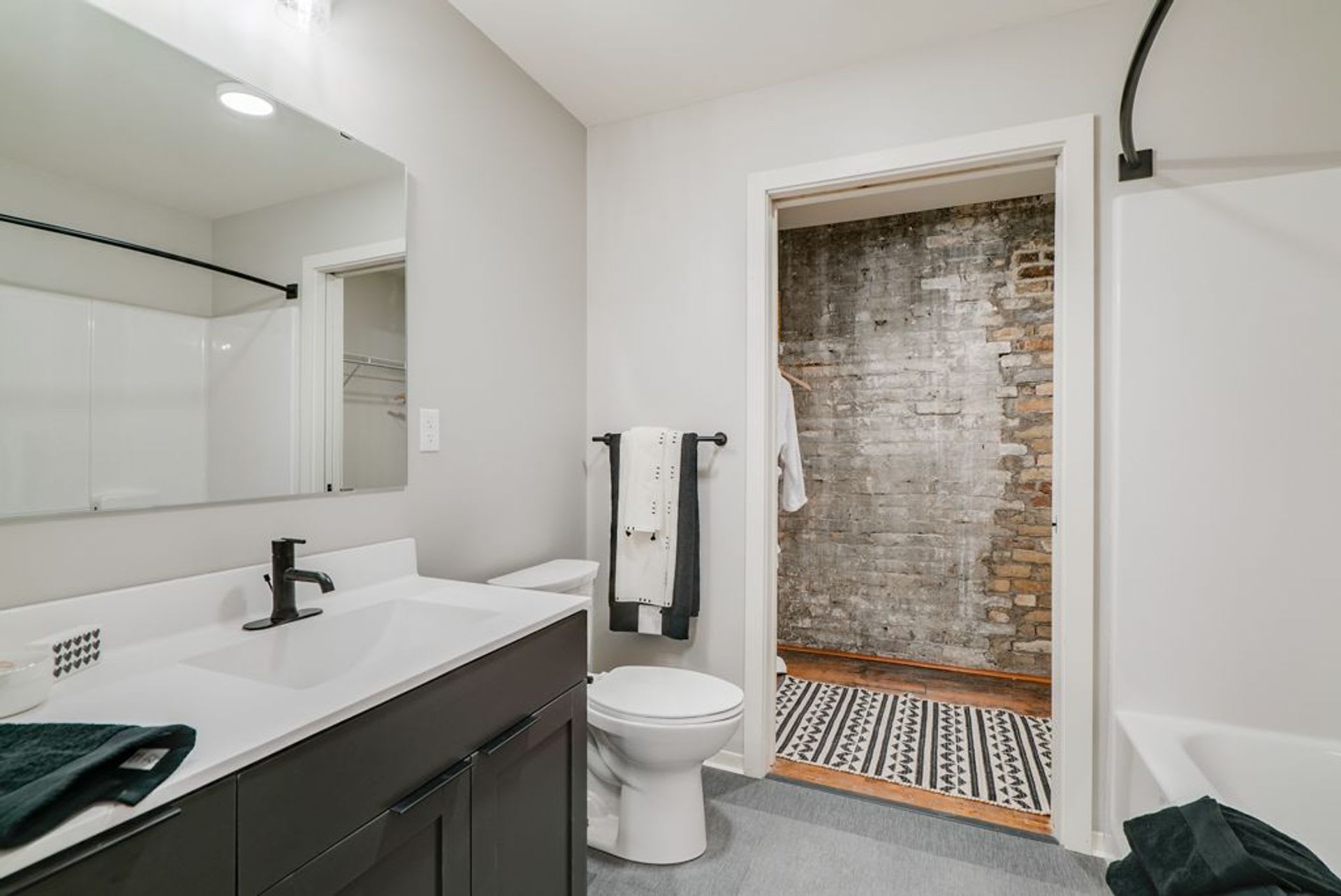 Commission House Apartments – photo 4