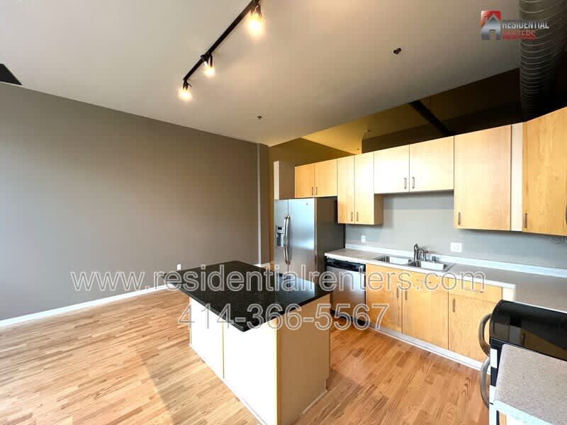 1924 N Hubbard Street – photo 3