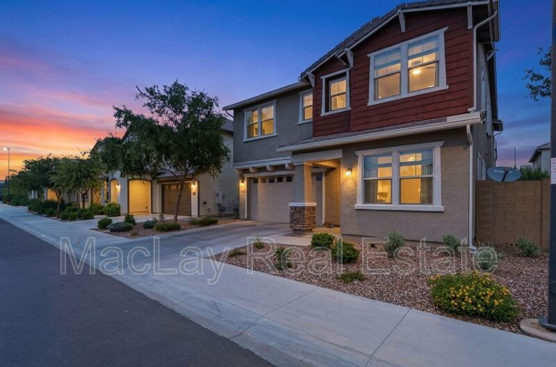 1166 E Weatherby Way – photo 2