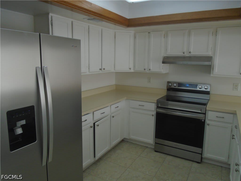 1228 SW Trafalgar Parkway – photo 4