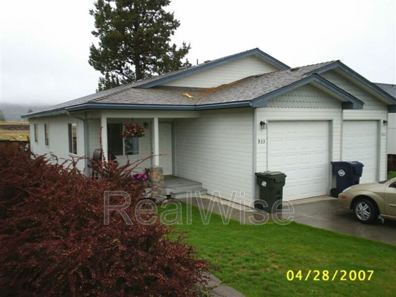 933 Ne Hidden Valley Dr – photo 1