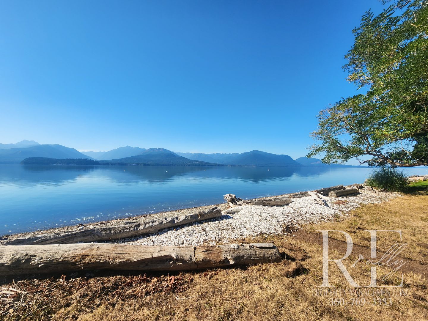 Waterfront Tudor – photo 4