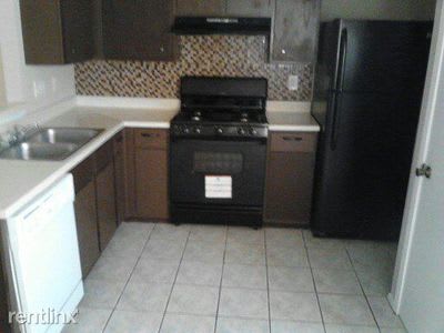 2202 Leah Cove – photo 2