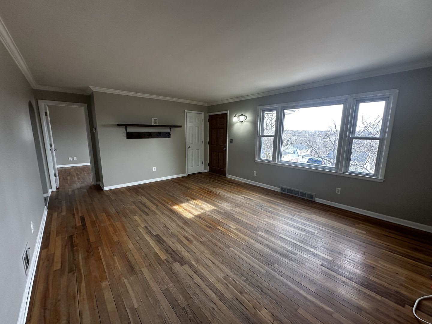 718 N 86Th St 3 Bed 2 Bath In Westside School District Hardwood Floors Finished Walkout Lower Level Detached Garage – photo 4