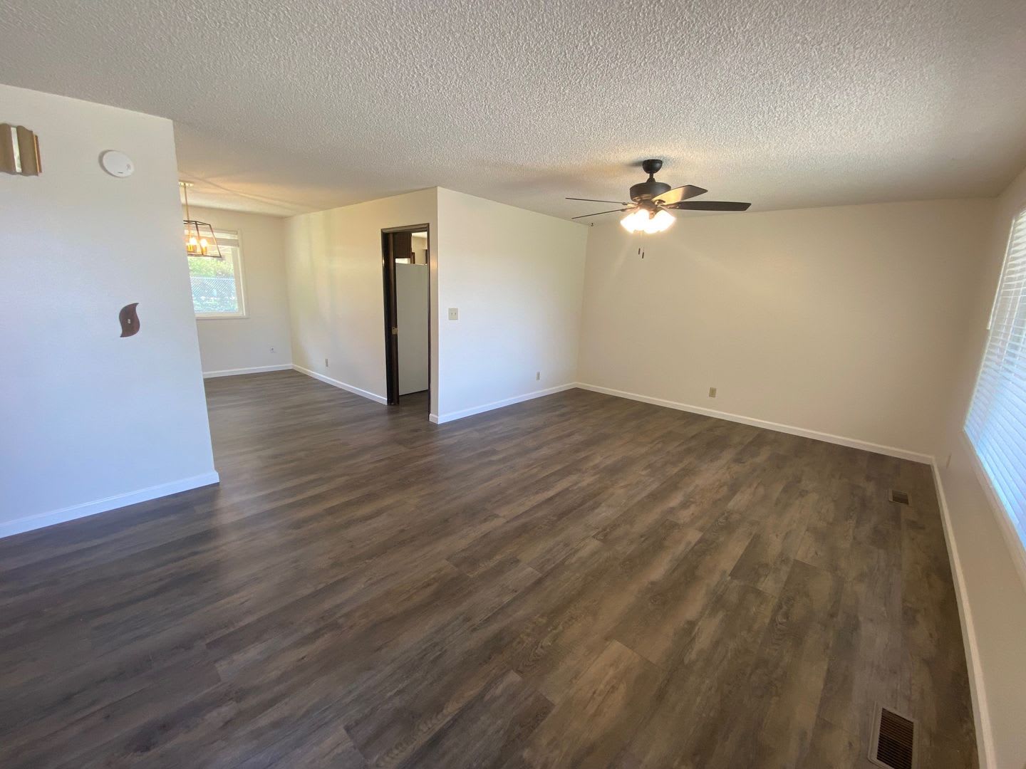 Great 3 Bedroom Home on the Westside! – photo 3