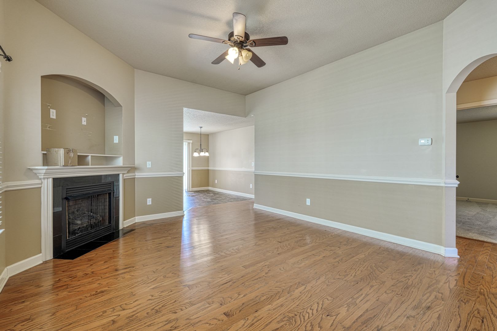 Beautiful 3Br 2Ba Home With Fenced Yard Community Pool – photo 3