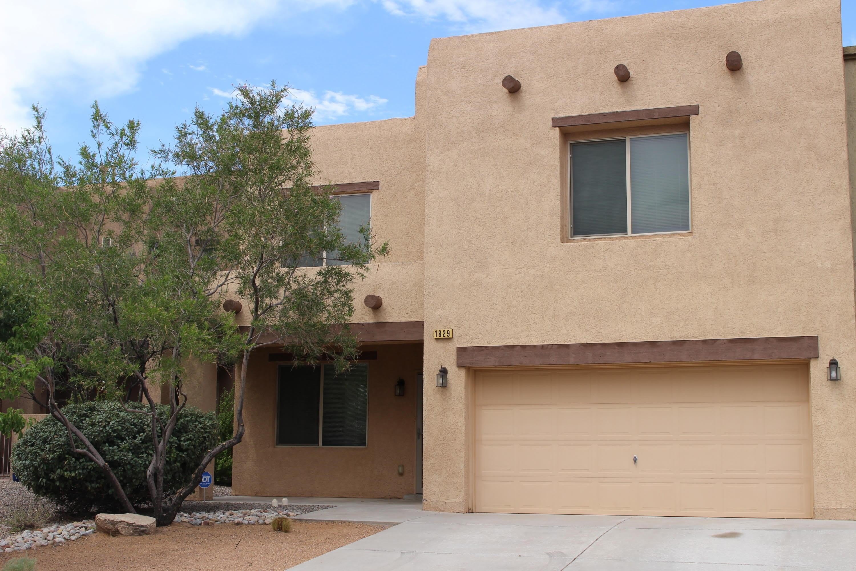 1829 Cortina Loop SE – photo 2