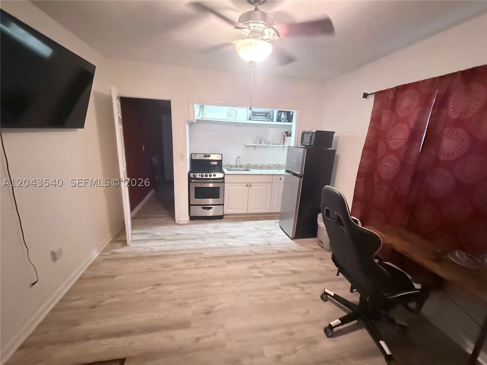 2721 SW 30th Ave – photo 4