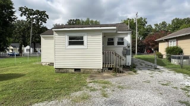5325 Marion Avenue – photo 5
