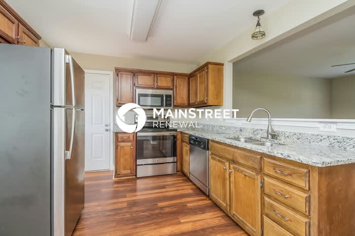 1115 McDonough Circle – photo 5