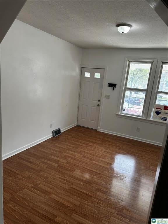 663 Spring Garden Street – photo 2