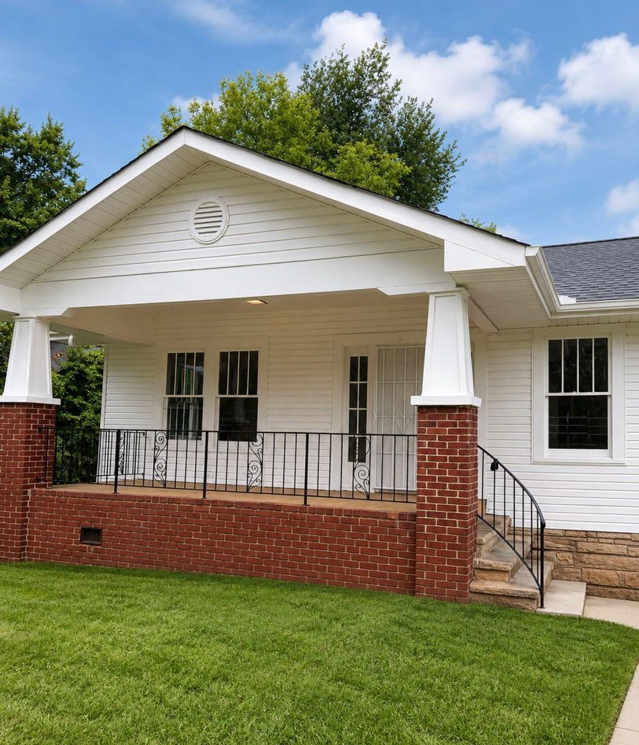Charming 4BR/2BA Bungalow in Historic South East Lake – photo 1