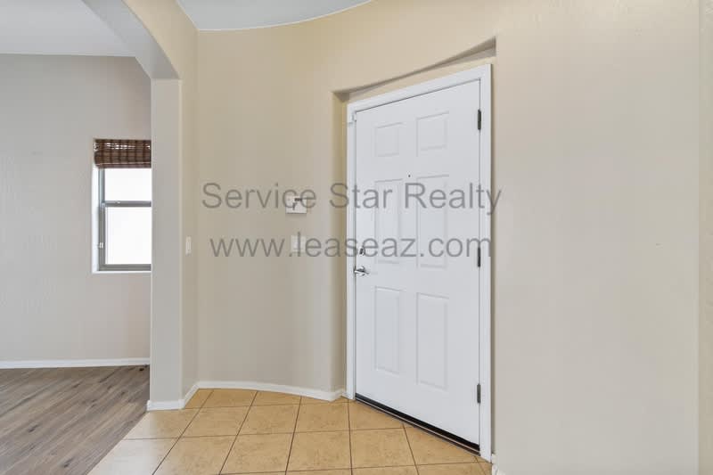 14916 N 177th Ave – photo 3