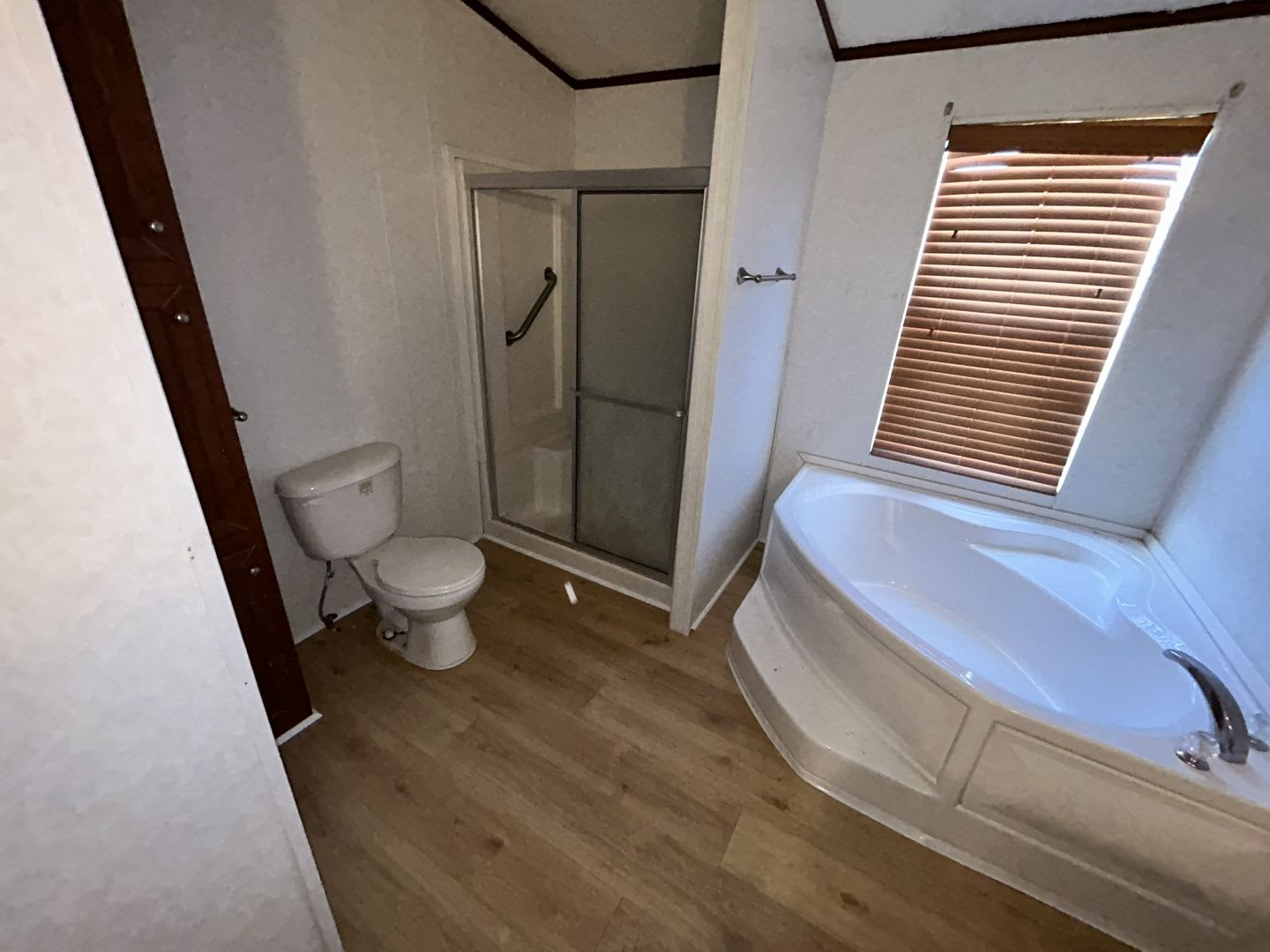 6100 E Rancier Ave – photo 5